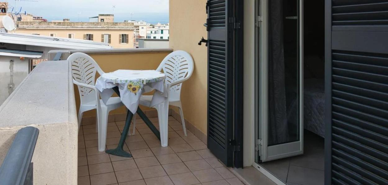 La Casa Degli Artisti 1 Hotell Nettuno Exteriör bild