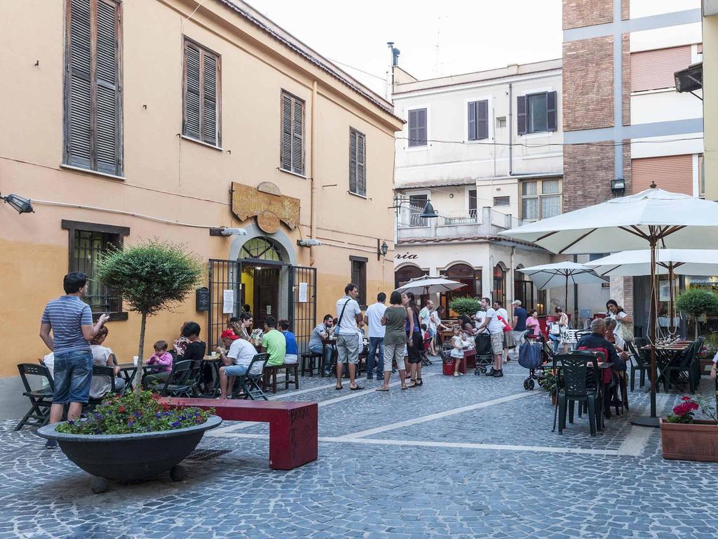 La Casa Degli Artisti 1 Hotell Nettuno Exteriör bild
