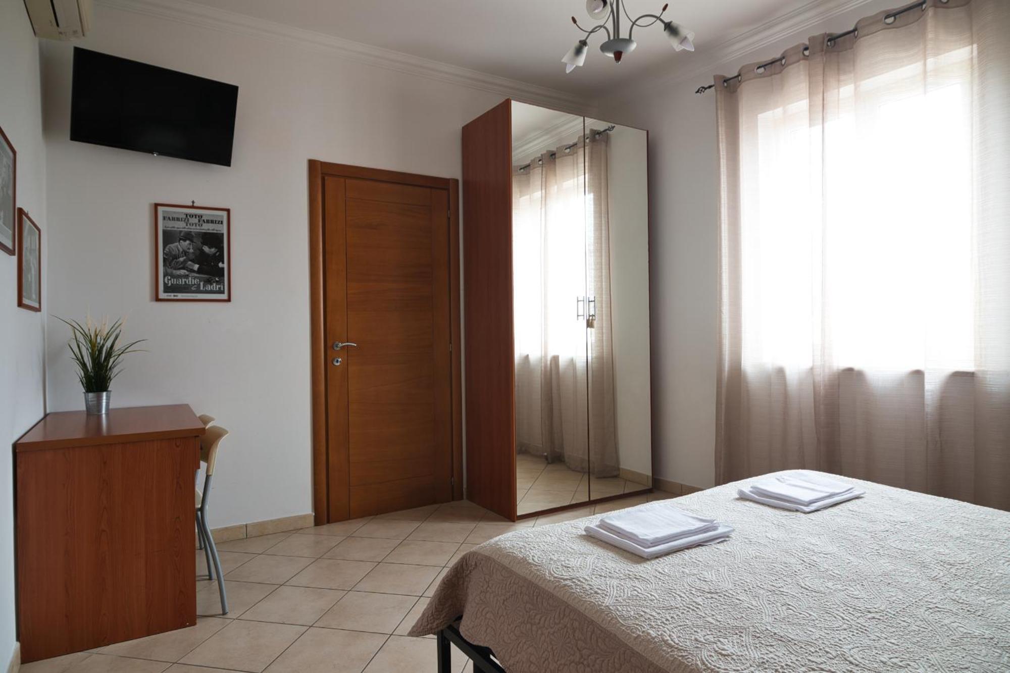 La Casa Degli Artisti 1 Hotell Nettuno Exteriör bild